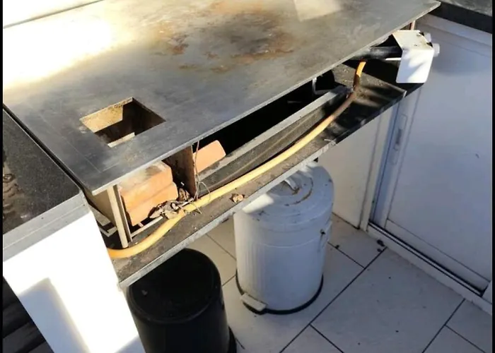 House With Jacuzzi And Sauna