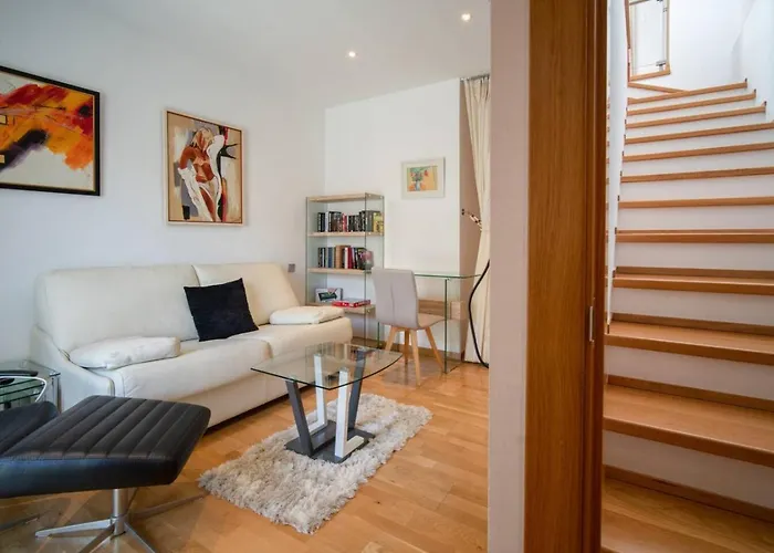 Holiday home House With Jacuzzi And Sauna